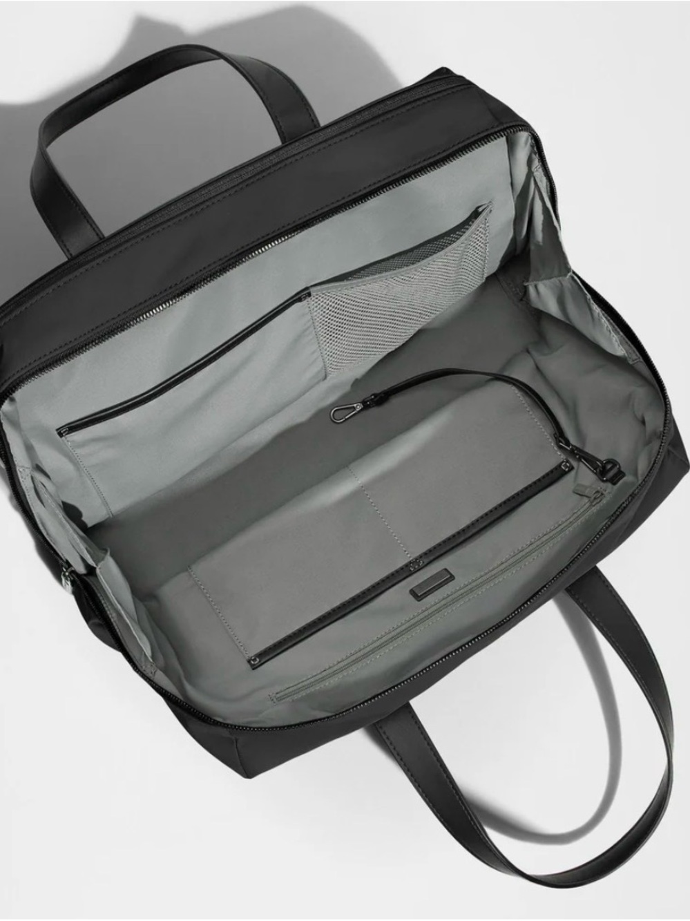 Away “The Everywhere Bag” - Jet Black - Picture 6 of 8